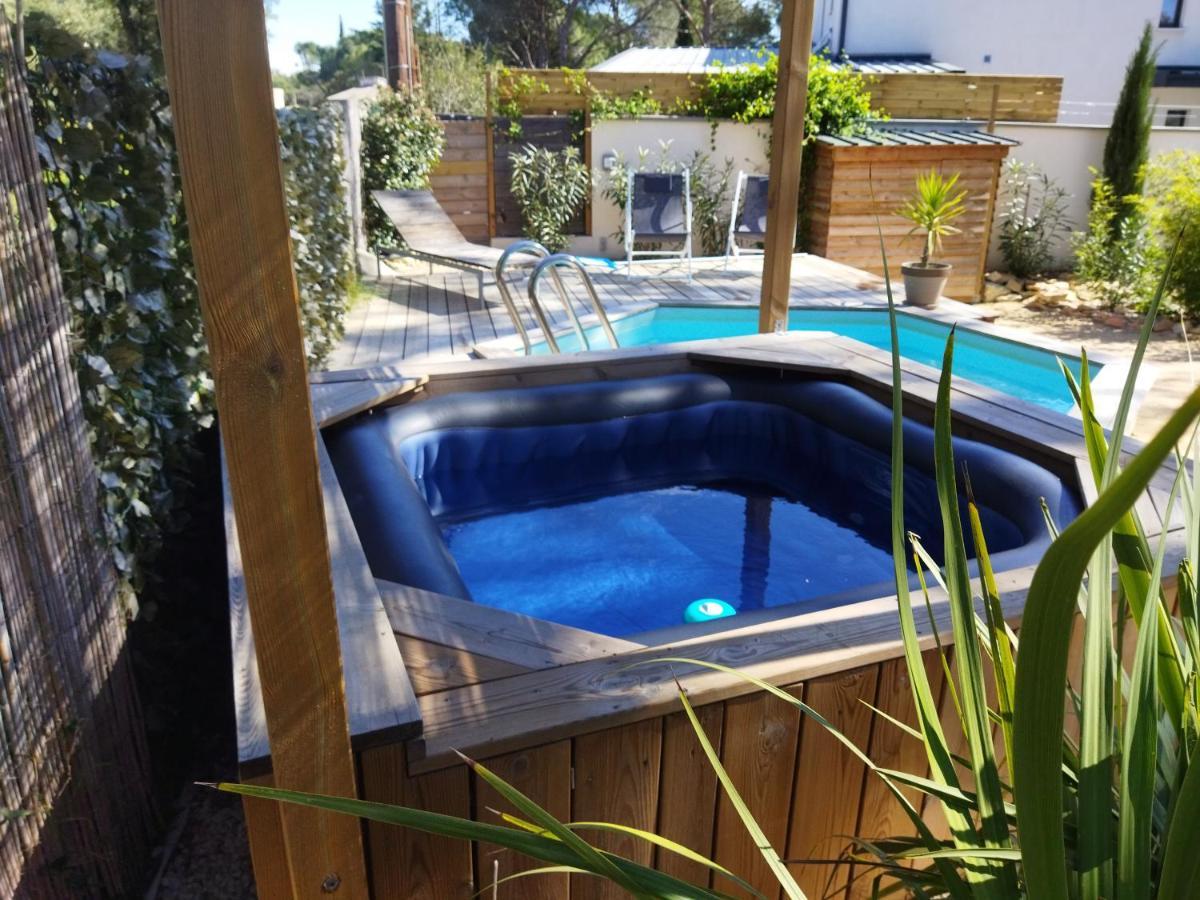 Maison 5 Personnes En Garrigue - Piscine-Spa Prive Langlade 외부 사진